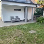 Celý Dům + Zahrada Vila Pardubice