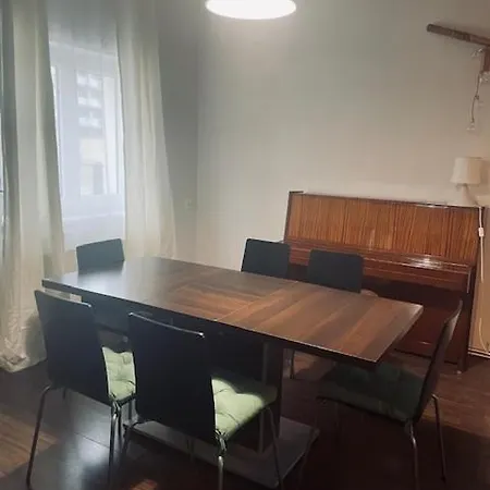 Vila Cely Dum + Zahrada Pardubice