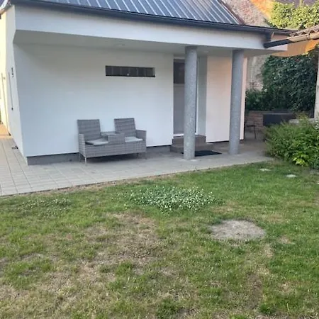 Celý Dům + Zahrada Vila Pardubice