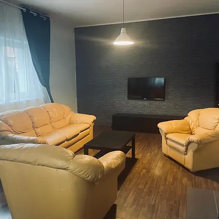 Вилла Cely Dum + Zahrada Пардубице