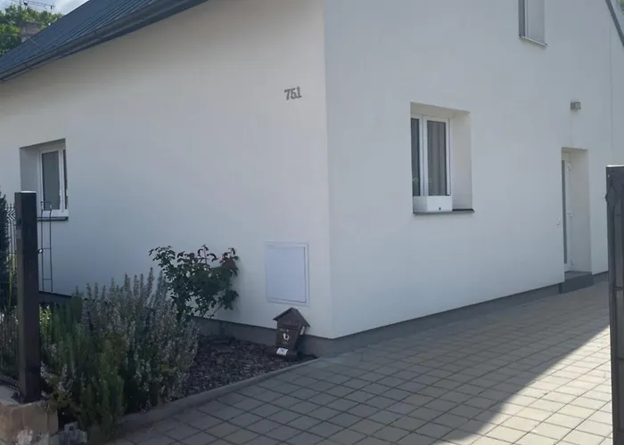 Rodinny Dum Se Zahradou - Svitkov Willa Pardubice
